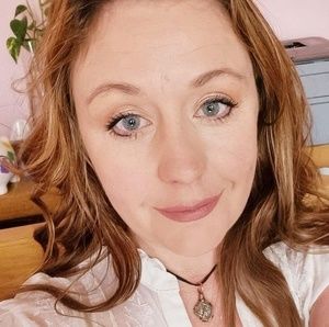 Meet your Posher, Angie